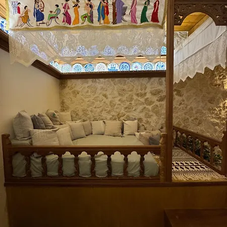 Aetheria Traditional House 2 *